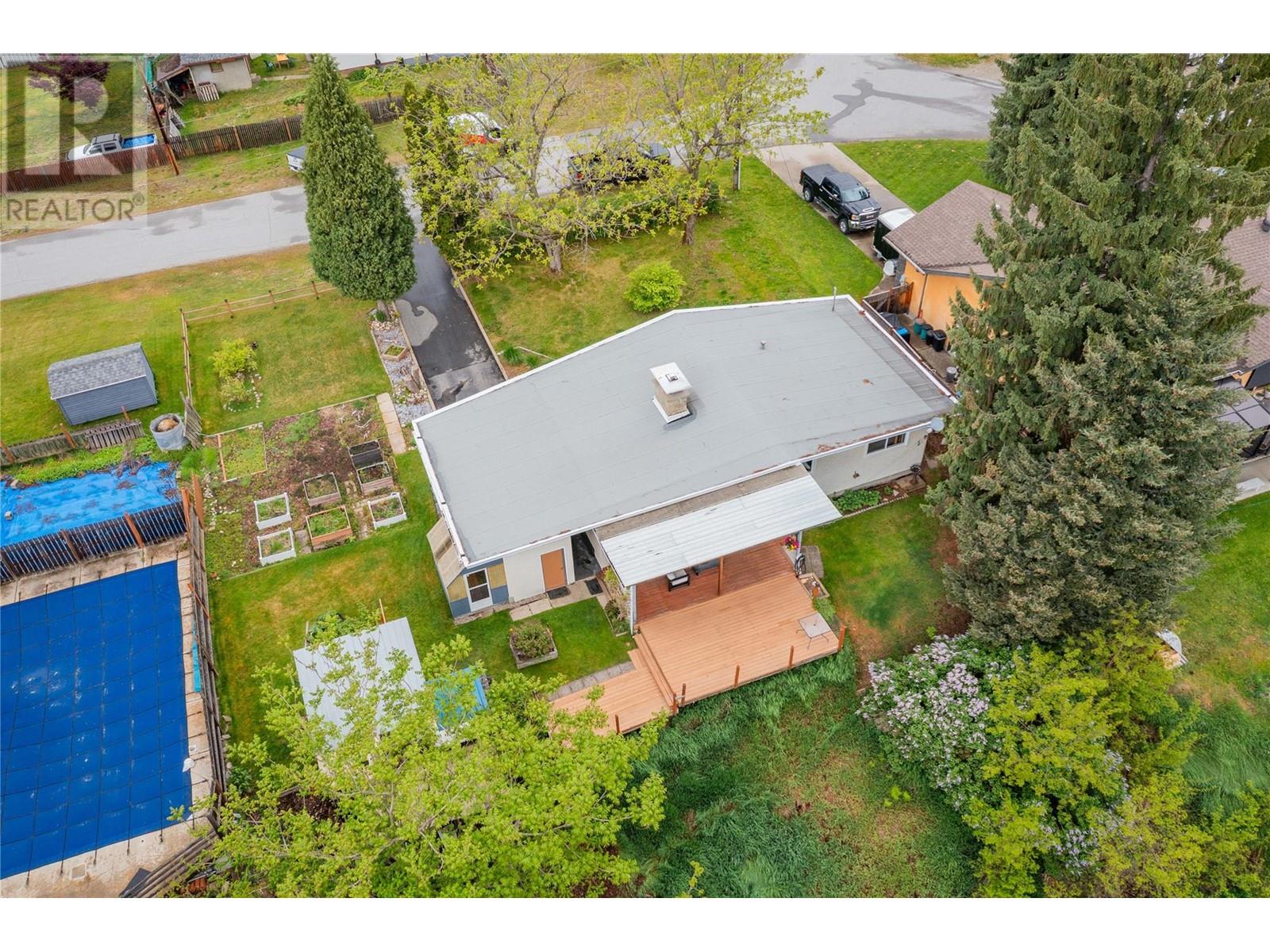 435 104th Street, Castlegar, British Columbia  V1N 3G6 - Photo 74 - 10348082