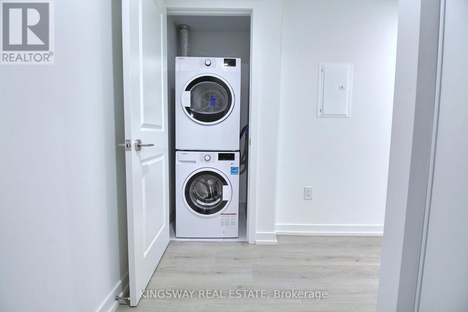 1605 - 395 Bloor Street E, Toronto, Ontario  M4W 0B4 - Photo 17 - C12152521