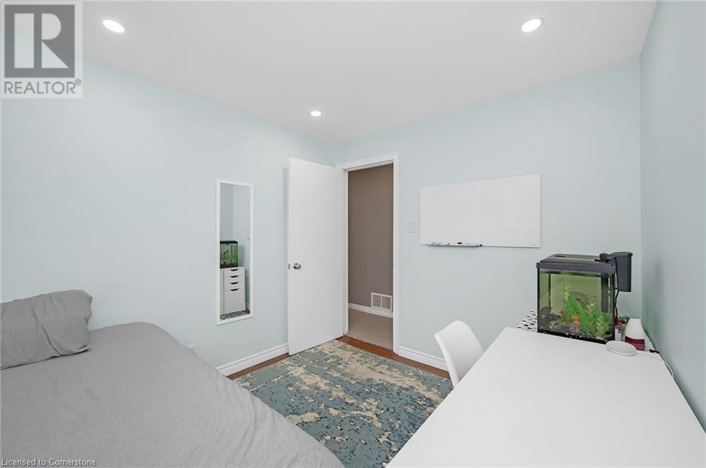 615 Sheraton Road, Burlington, Ontario  L7L 4B3 - Photo 33 - 40729445