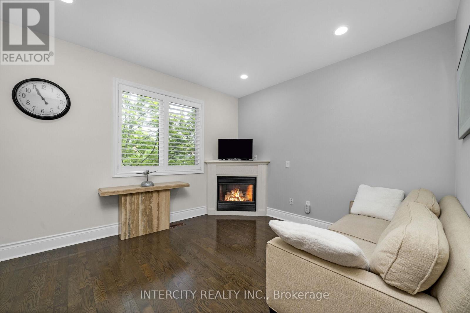 19 - 8038 Yonge Street, Vaughan (Uplands), Ontario  L4J 1W3 - Photo 13 - N11882172