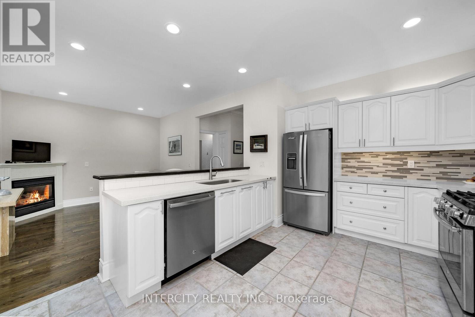 19 - 8038 Yonge Street, Vaughan (Uplands), Ontario  L4J 1W3 - Photo 17 - N11882172