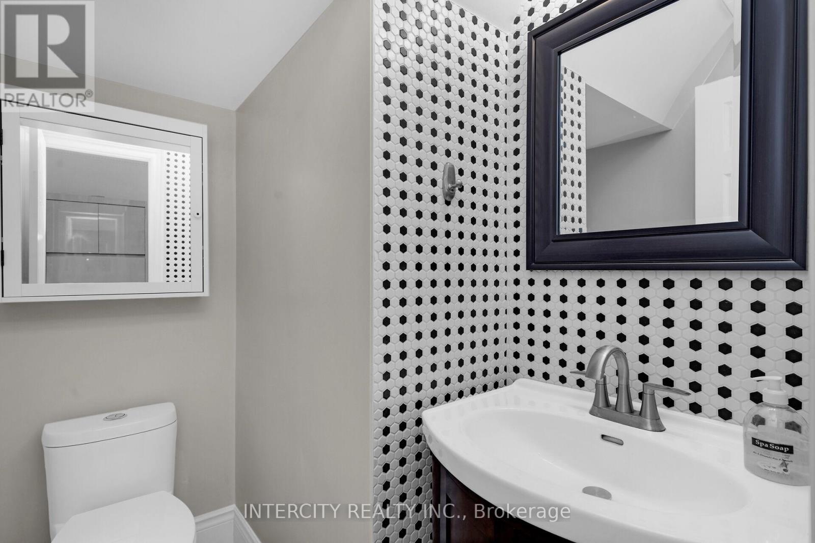 19 - 8038 Yonge Street, Vaughan (Uplands), Ontario  L4J 1W3 - Photo 21 - N11882172