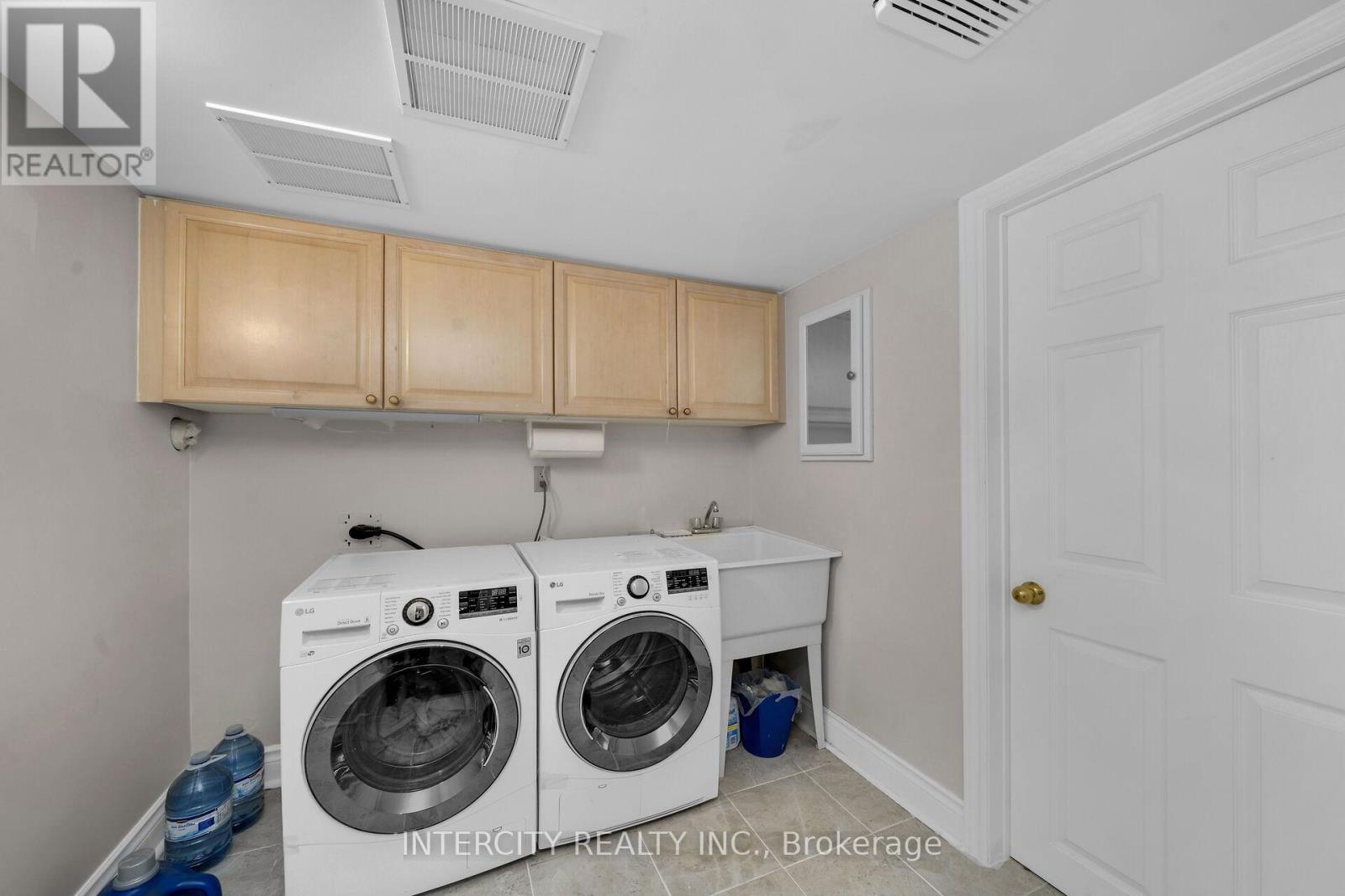 19 - 8038 Yonge Street, Vaughan (Uplands), Ontario  L4J 1W3 - Photo 38 - N11882172