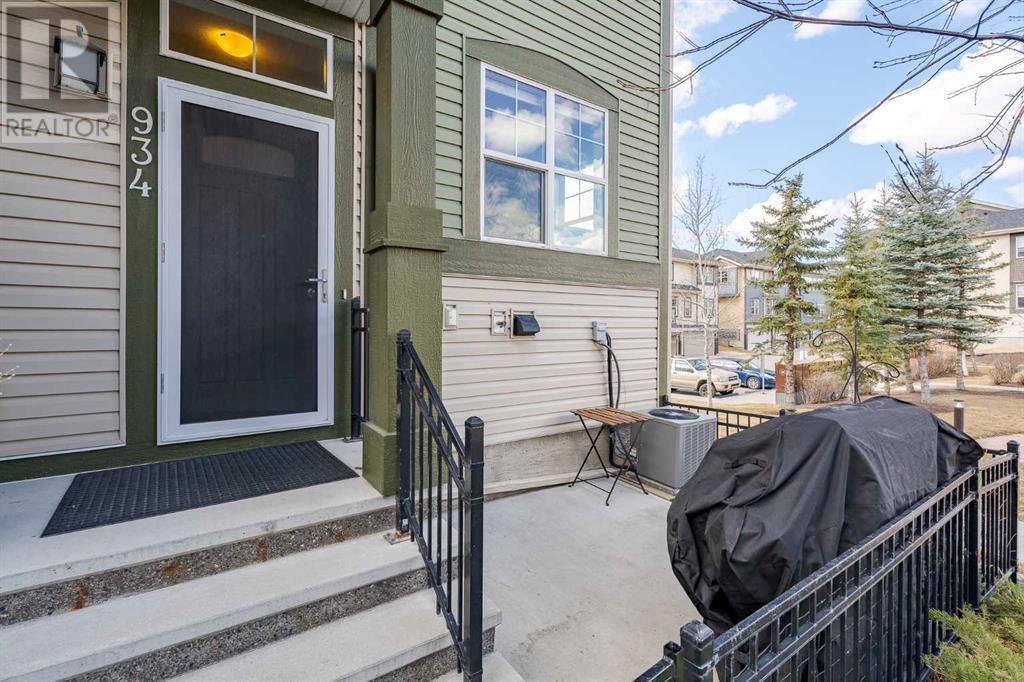 934 Mckenzie Towne Manor Se, Calgary, Alberta  T2Z 1C9 - Photo 4 - A2210332