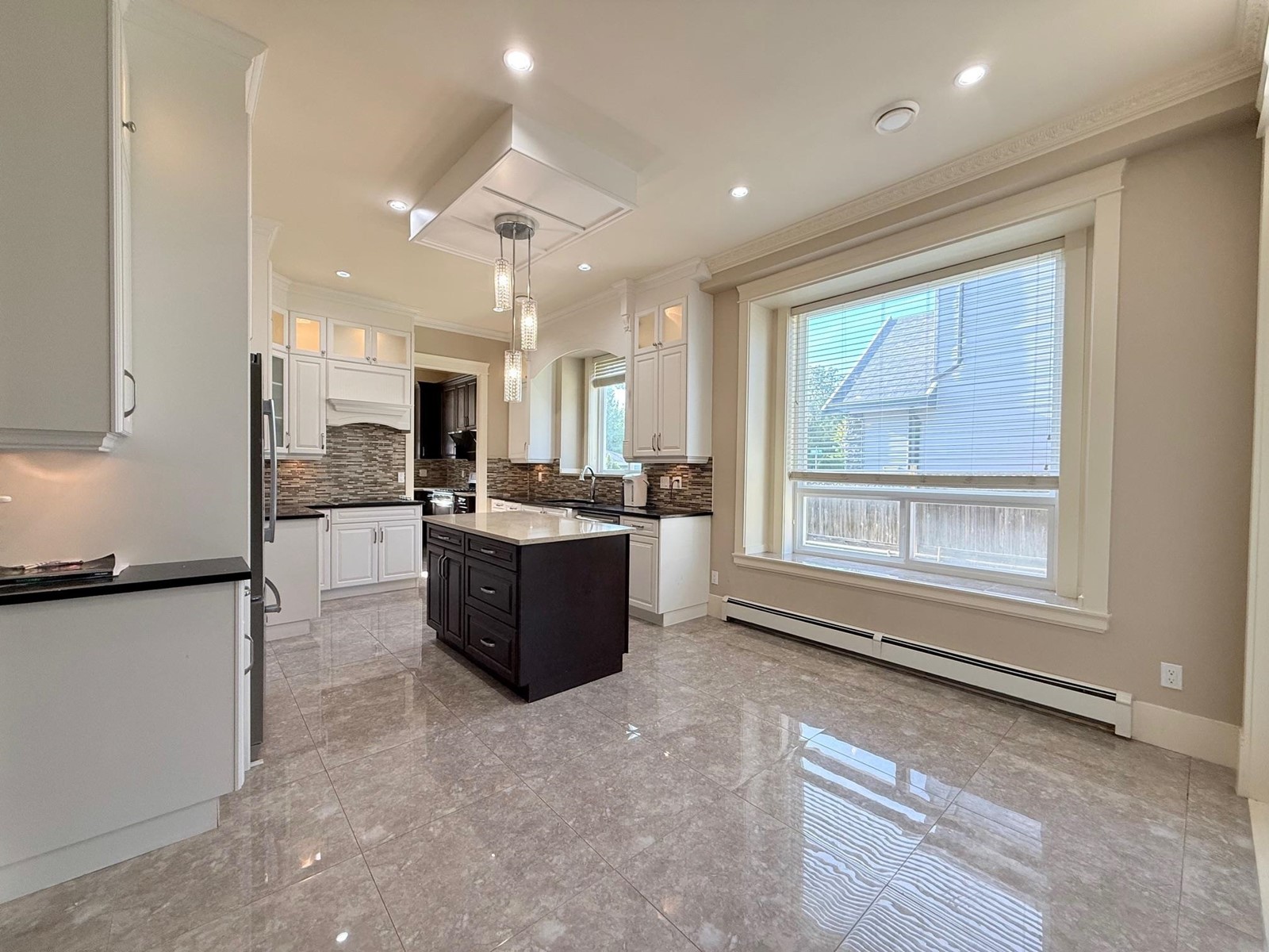 8018 155a Street, Surrey, British Columbia  V3S 2J2 - Photo 3 - R2997978