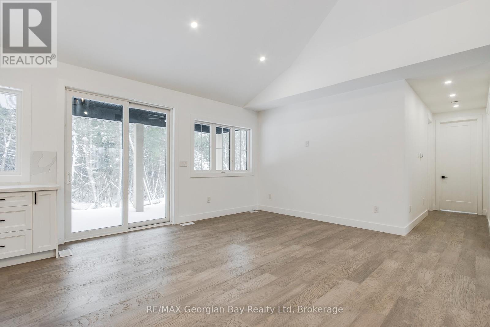 2244 Champlain Road, Tiny, Ontario  L9M 1R2 - Photo 16 - S12076609