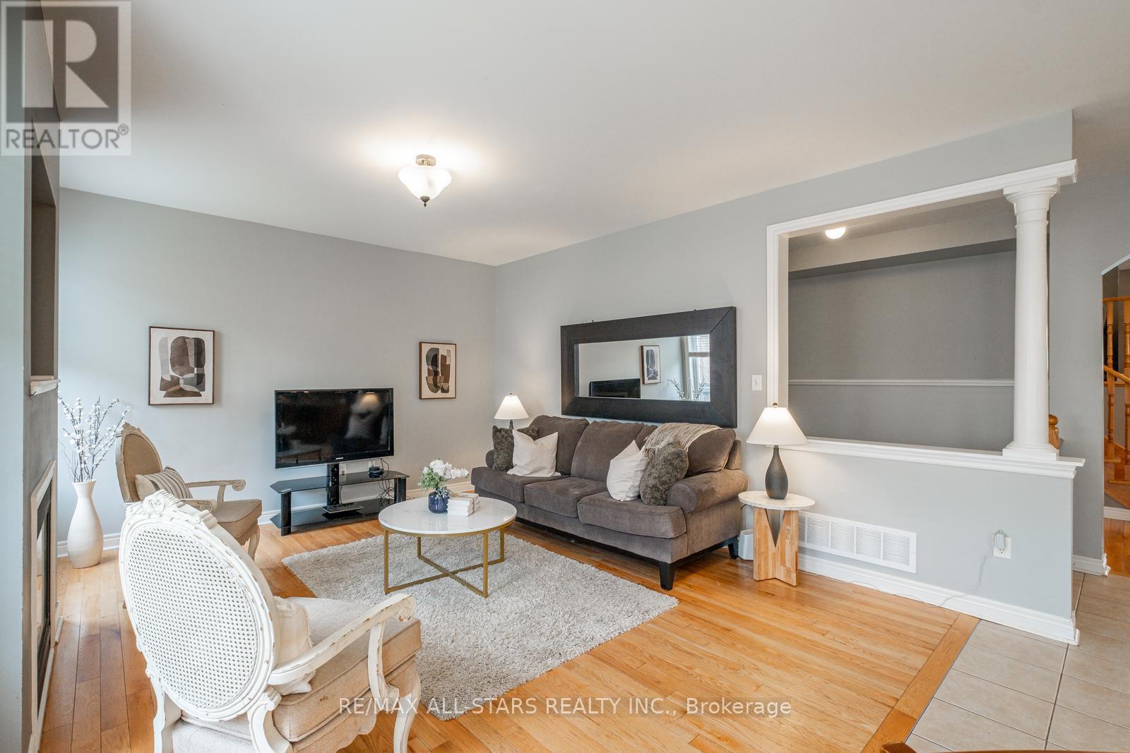 43 Horsedreamer Lane, Whitchurch-Stouffville, Ontario  L4A 0G6 - Photo 15 - N12152507