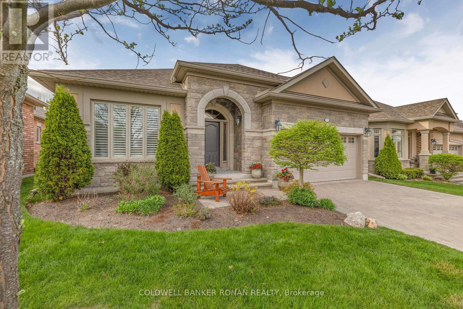 Property at 191 RIDGE WAY image 2