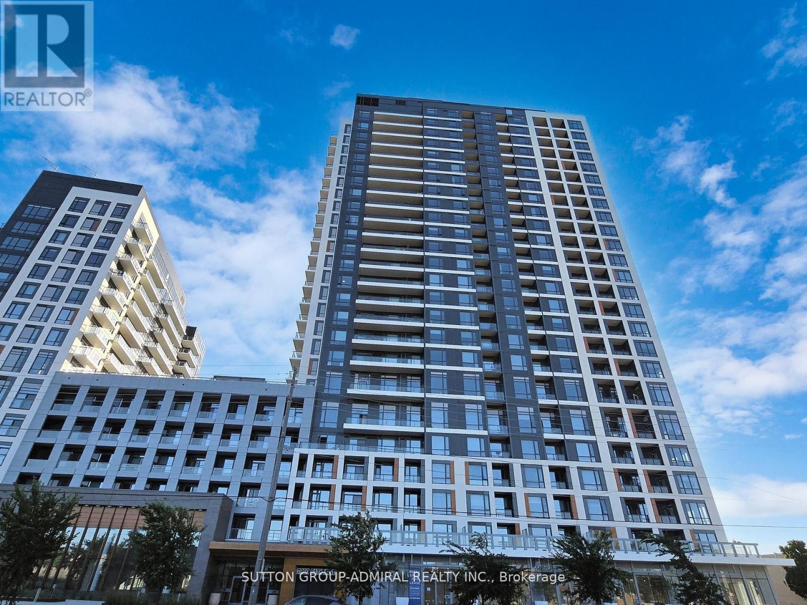 403 - 7950 BATHURST STREET, Vaughan, Ontario
