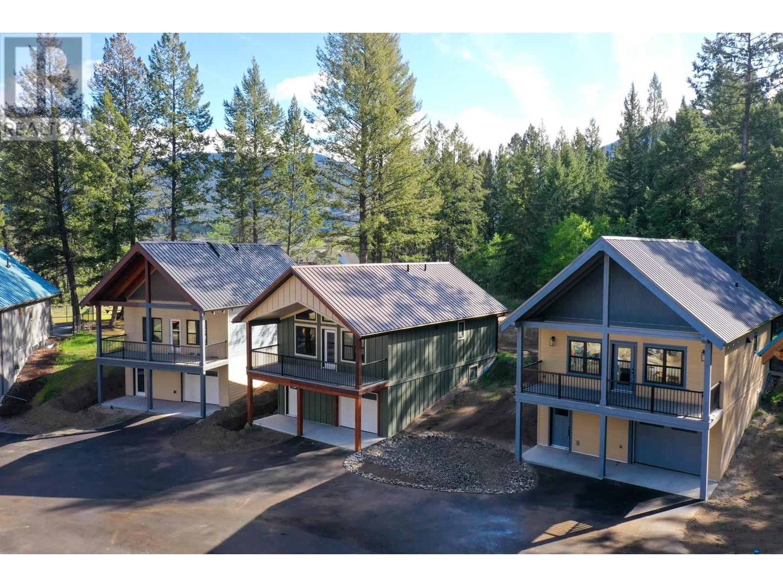 1938 FOXWOOD Trail Unit# 4, Windermere, British Columbia