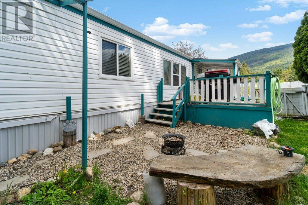 6751 51 Street Ne, Salmon Arm, British Columbia  V0E 1K0 - Photo 46 - 10347922