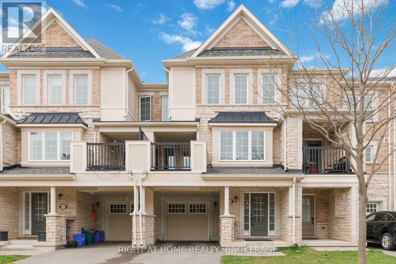 3060 Gardenia Gate, Oakville, Ontario  L6M 0V8 - Photo 1 - W12152512