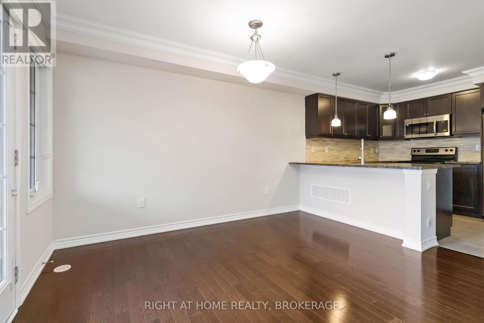3060 Gardenia Gate, Oakville, Ontario  L6M 0V8 - Photo 11 - W12152512