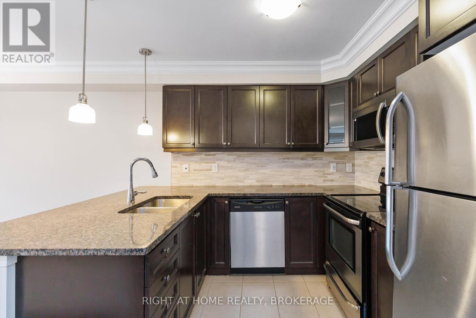 3060 Gardenia Gate, Oakville, Ontario  L6M 0V8 - Photo 14 - W12152512