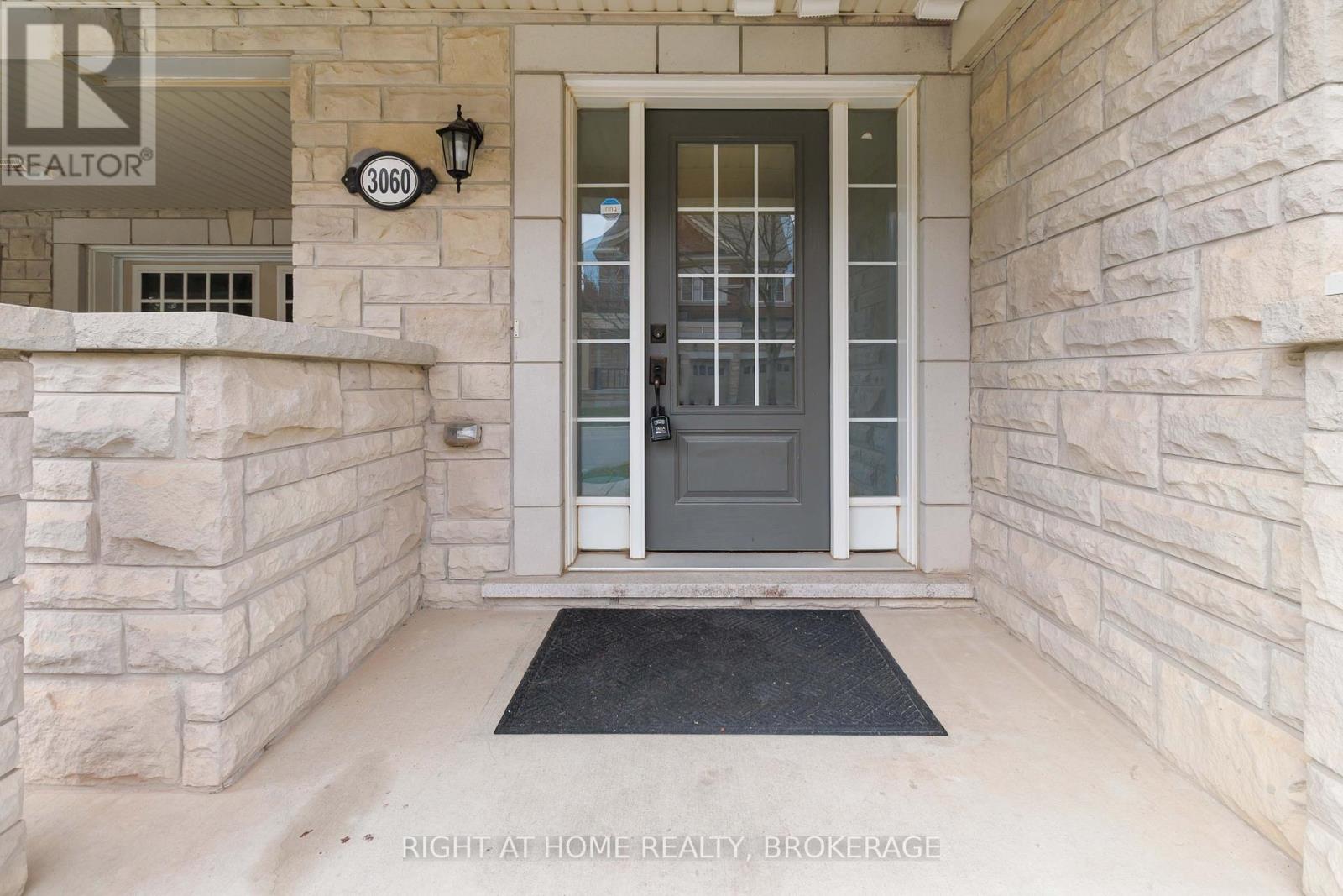 3060 Gardenia Gate, Oakville, Ontario  L6M 0V8 - Photo 2 - W12152512