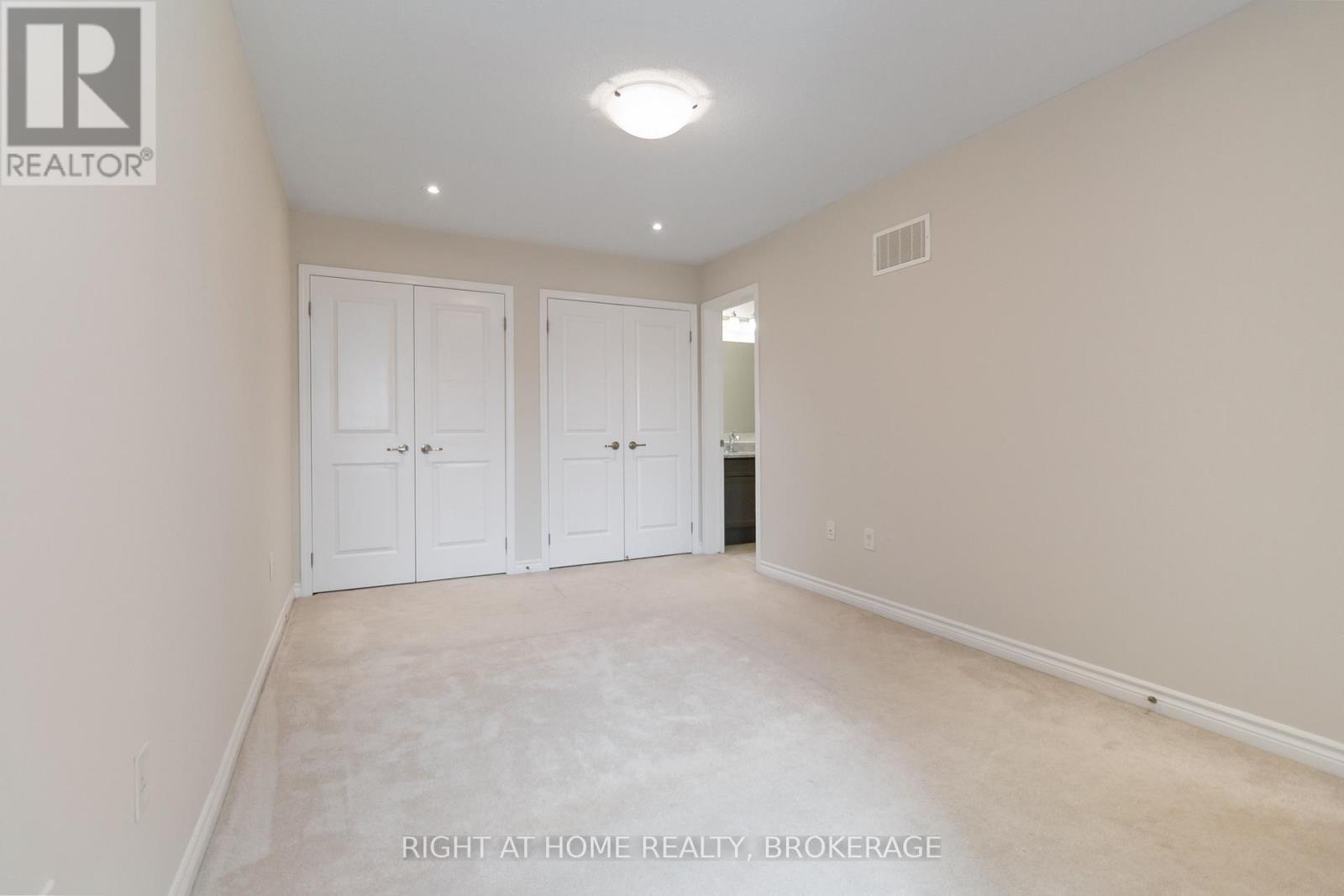 3060 Gardenia Gate, Oakville, Ontario  L6M 0V8 - Photo 21 - W12152512