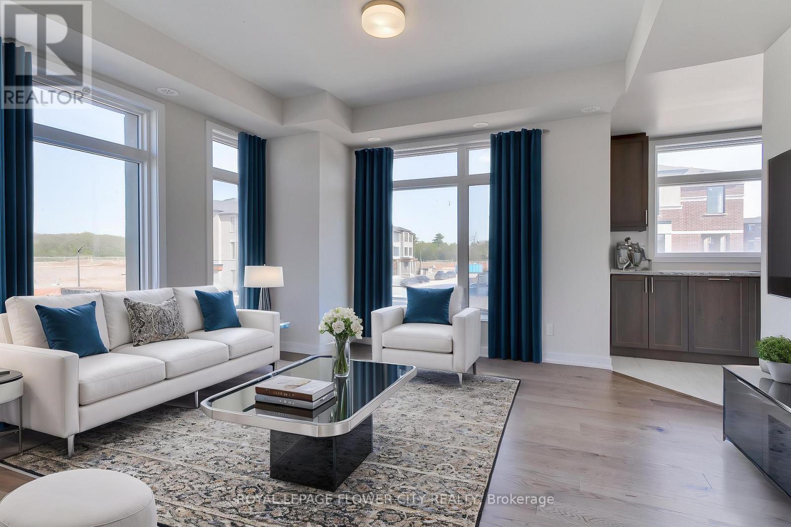 1223 Dartmouth Crescent, Oakville, Ontario  L6H 8B8 - Photo 9 - W12152516