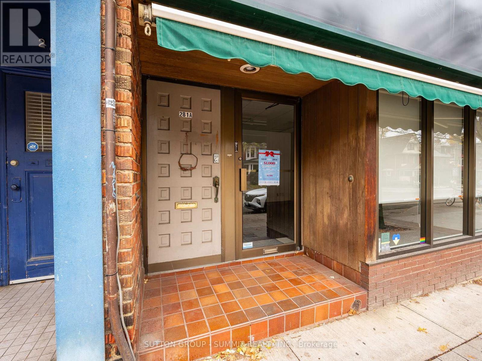 Property at 281 RONCESVALLES AVENUE E image 4