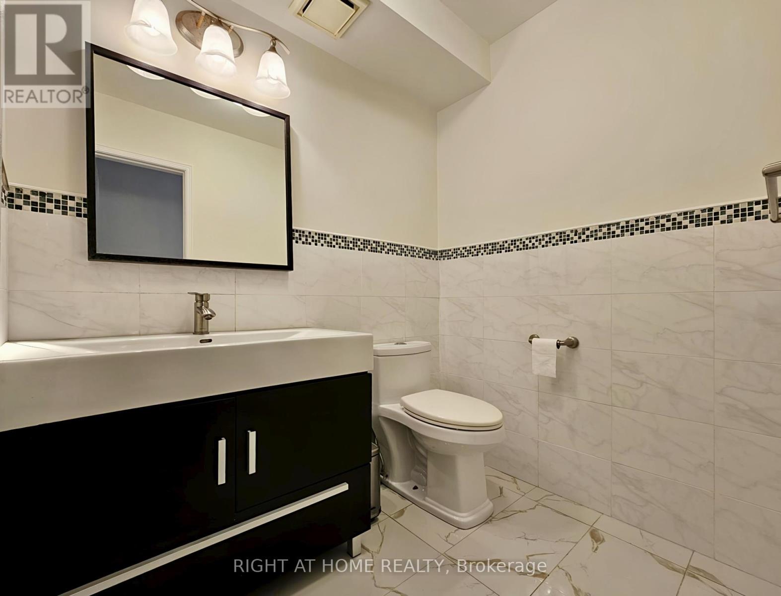 116 Cooperage Crescent, Richmond Hill, Ontario  L4C 9L8 - Photo 21 - N12132076