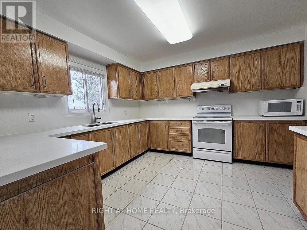 116 Cooperage Crescent, Richmond Hill, Ontario  L4C 9L8 - Photo 14 - N12132076