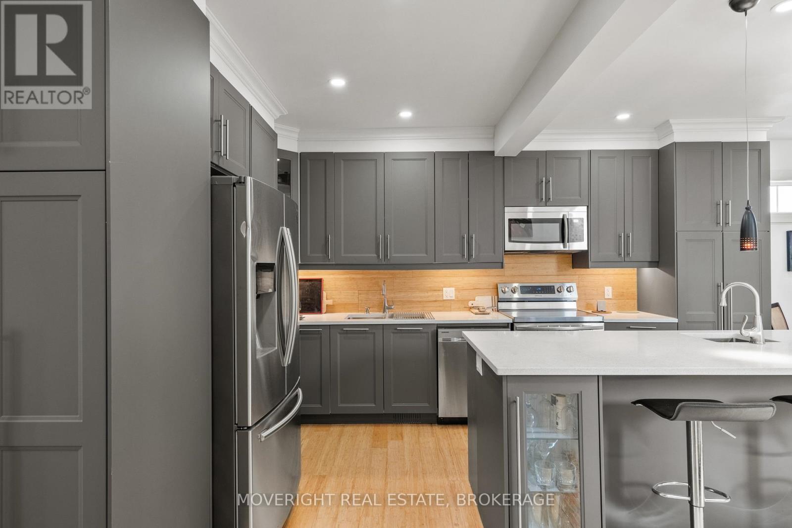 Property at 318 BEACHVIEW AVENUE image 5
