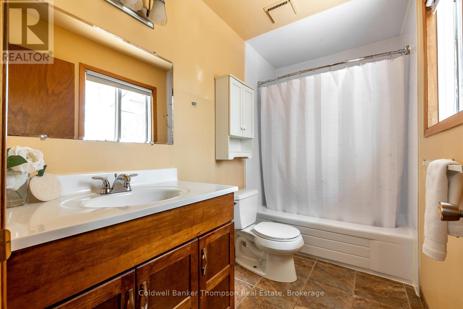 20 Southdale Drive, Huntsville, Ontario  P1H 1T6 - Photo 20 - X12152543