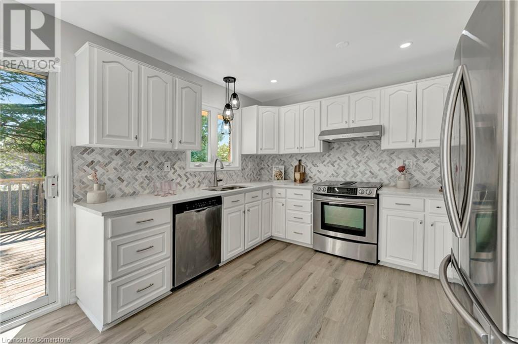 216 Sioux Road, Hamilton, Ontario  L9G 1P8 - Photo 12 - 40729302