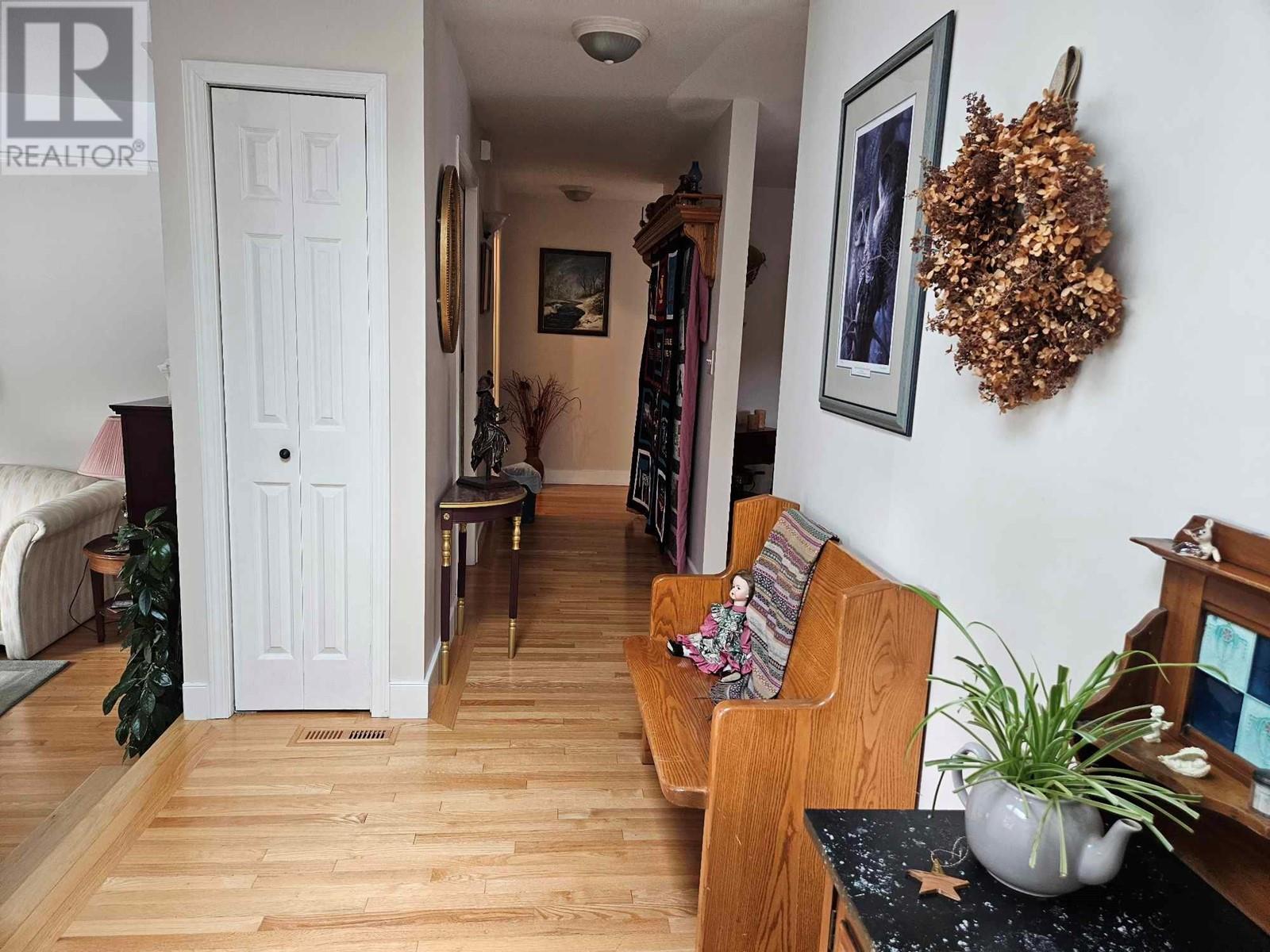 4357 Eagle Bay Road, Eagle Bay, British Columbia  V0E 1T0 - Photo 10 - 10339658