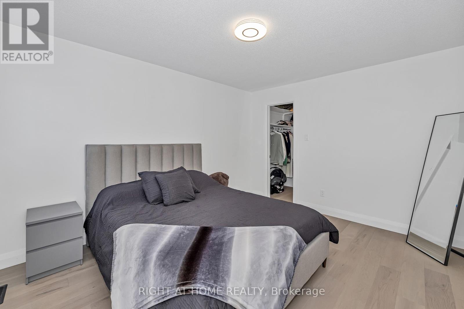 326 Wisteria Crescent, Ottawa, Ontario  K1V 0N5 - Photo 29 - X12152589