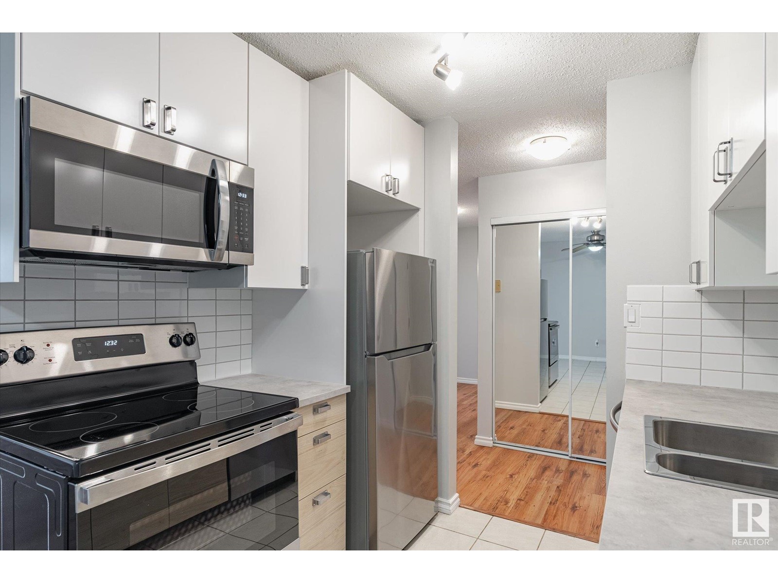 #307 1945 105 St Nw, Edmonton, Alberta  T6J 5N6 - Photo 11 - E4436759