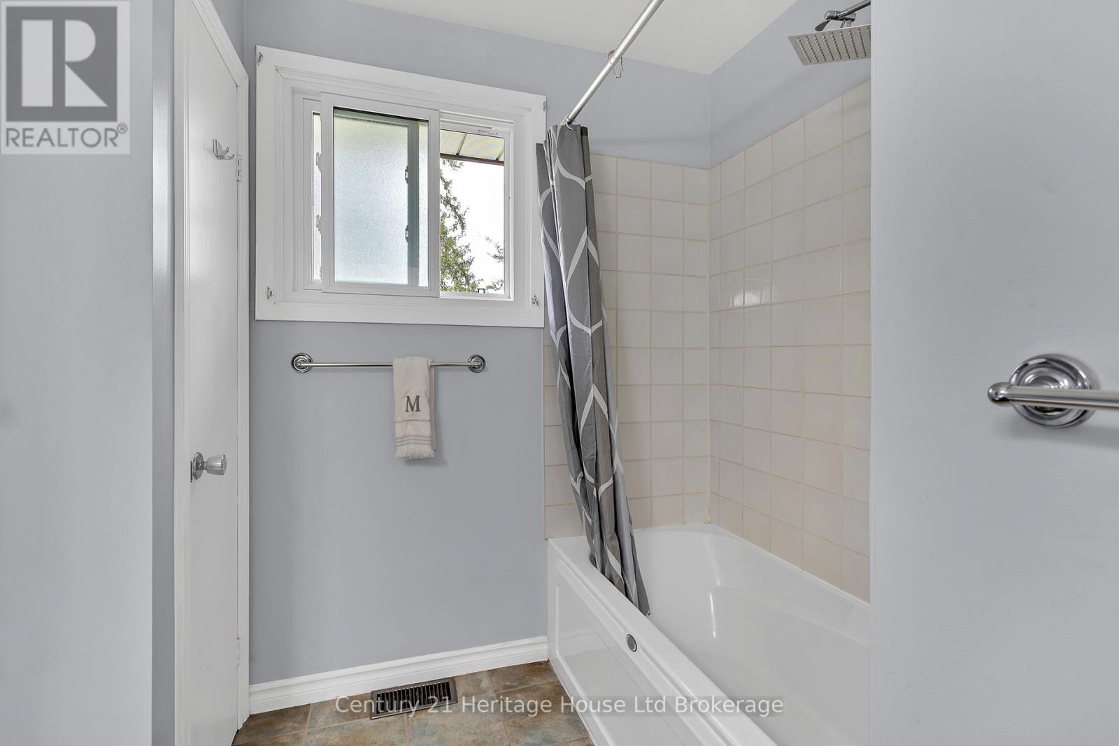 38 Albert Street, Norwich, Ontario  N0J 1P0 - Photo 23 - X12152552