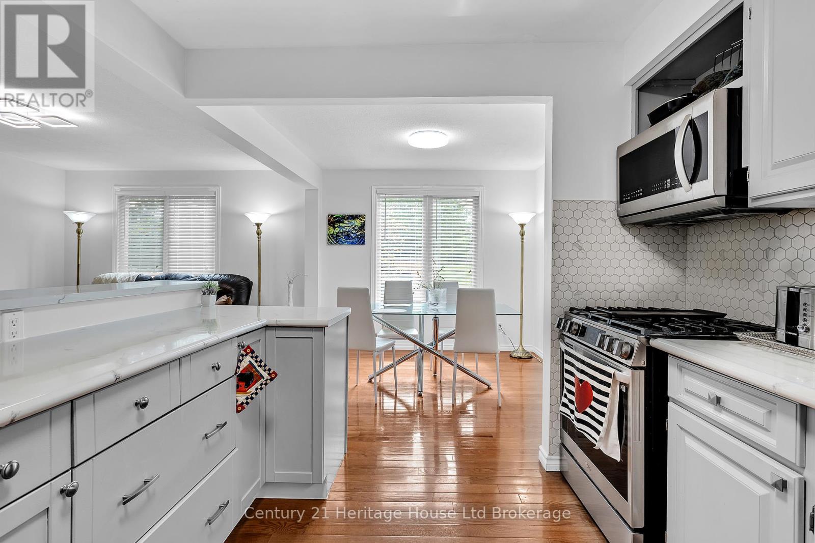 Property at 38 ALBERT STREET image 5