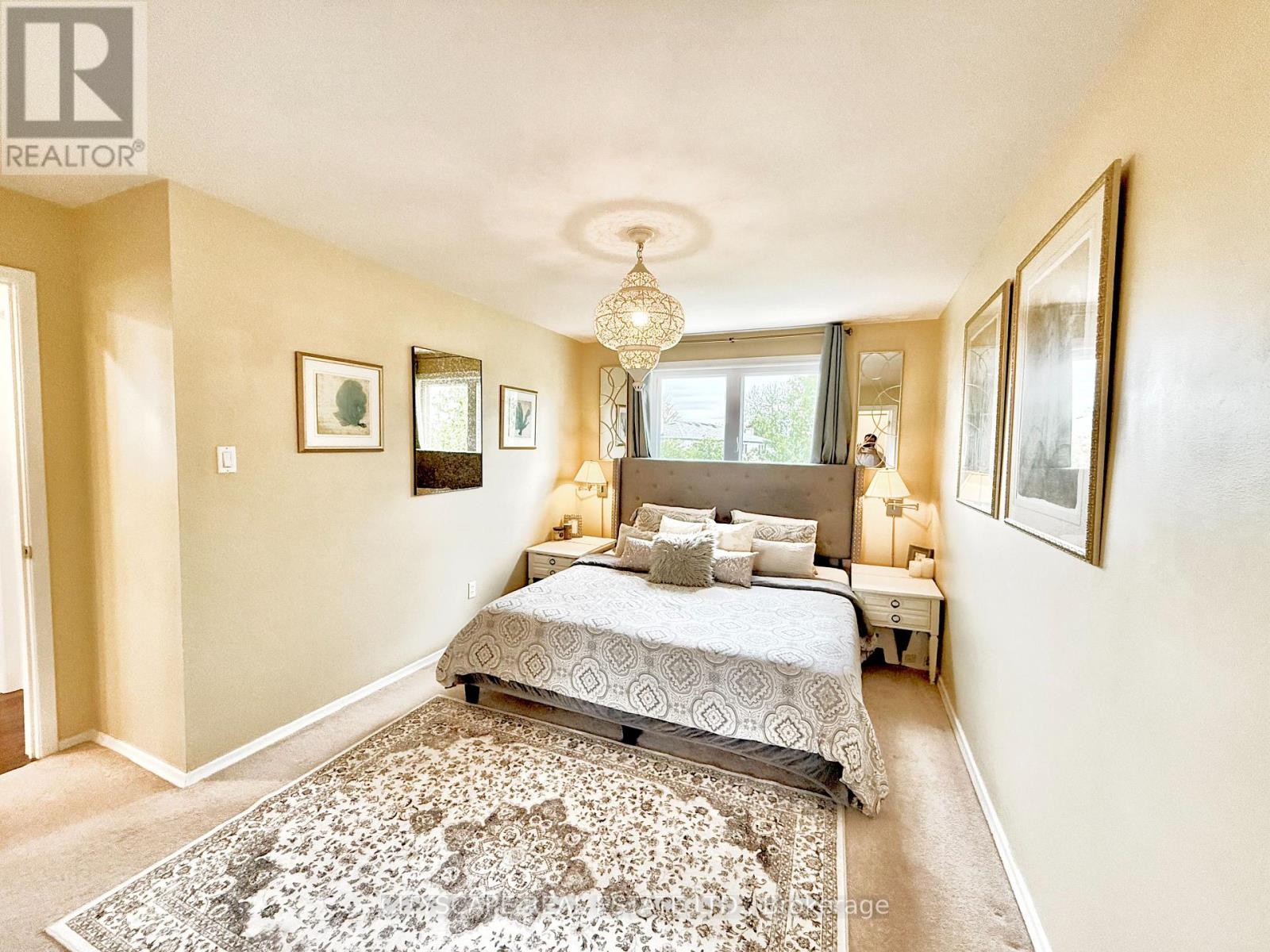 3376 Frobex Court, Mississauga, Ontario  L5C 2B5 - Photo 25 - W12152143