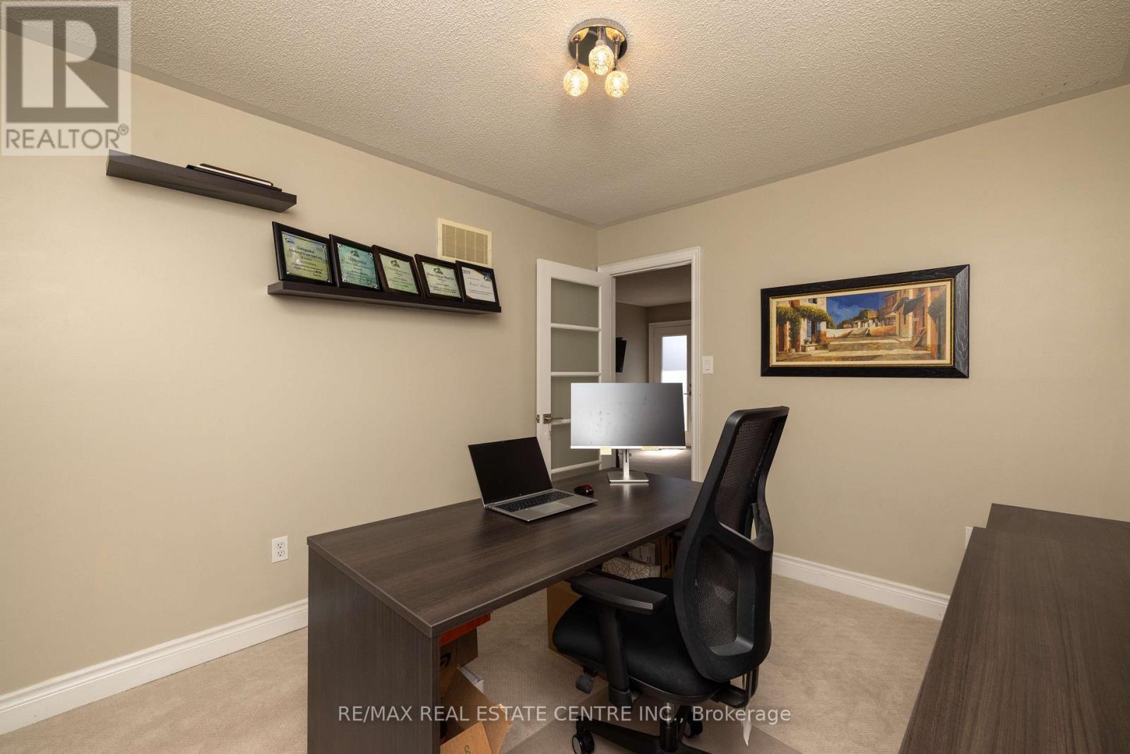 3408 Hideaway Place, Mississauga, Ontario  L5M 0A7 - Photo 27 - W12140060