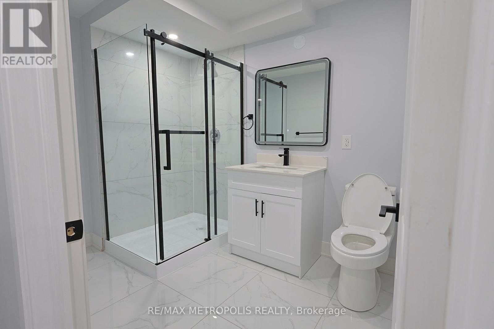 Bsmt - 75 Eastgrove Square, East Gwillimbury, Ontario  L9N 0R3 - Photo 7 - N12152565