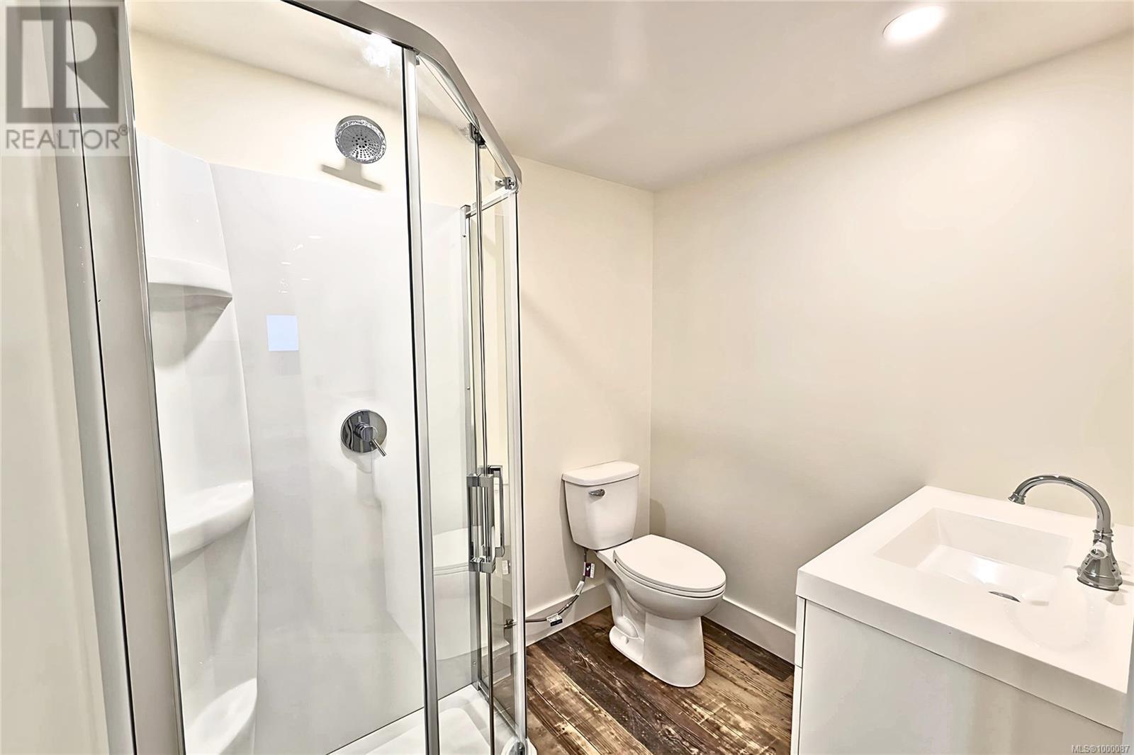 1689 Bay St, Ucluelet, British Columbia  V0R 3A0 - Photo 27 - 1000087