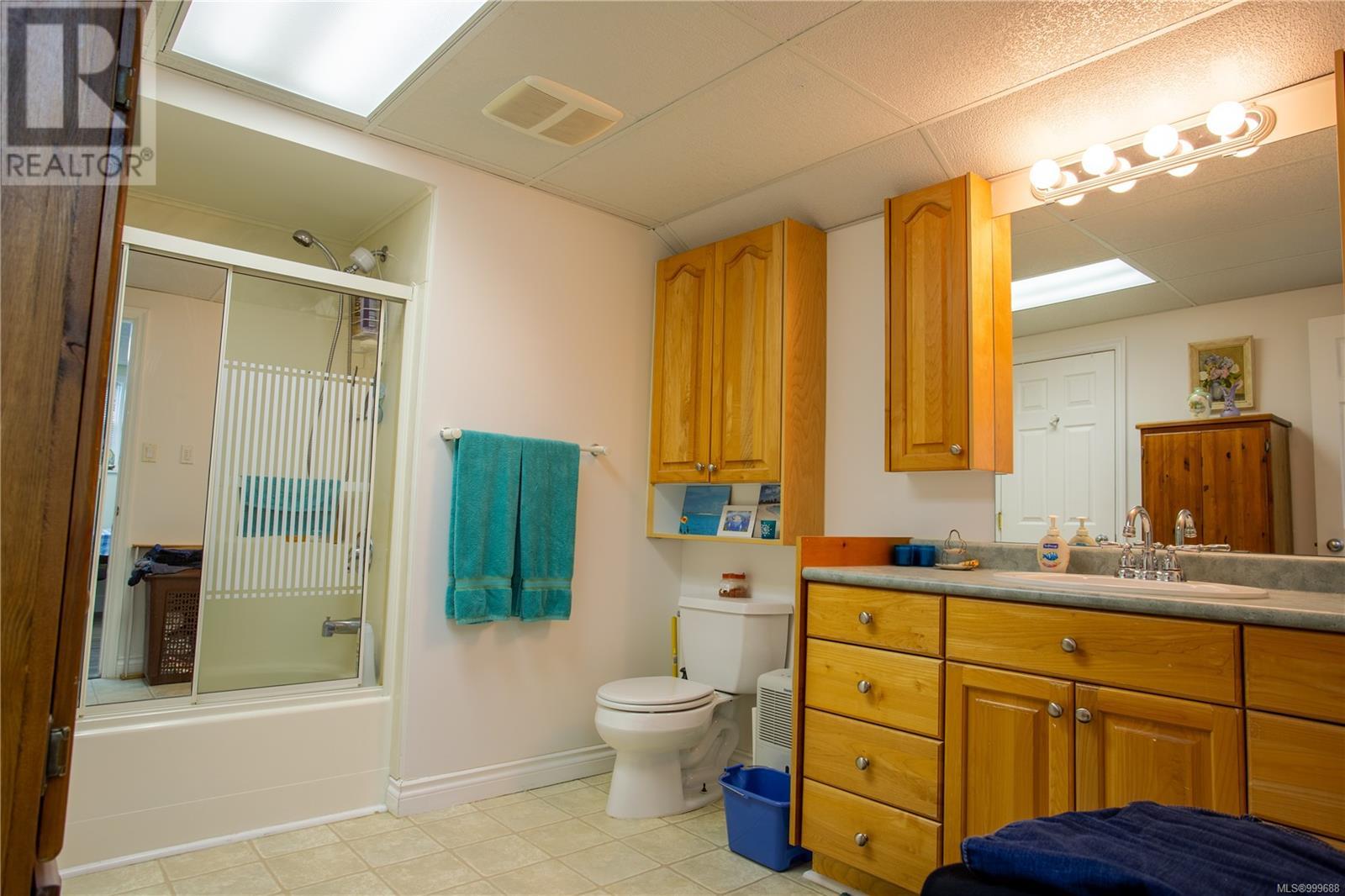 Property at 6191 Wallace Dr image 2