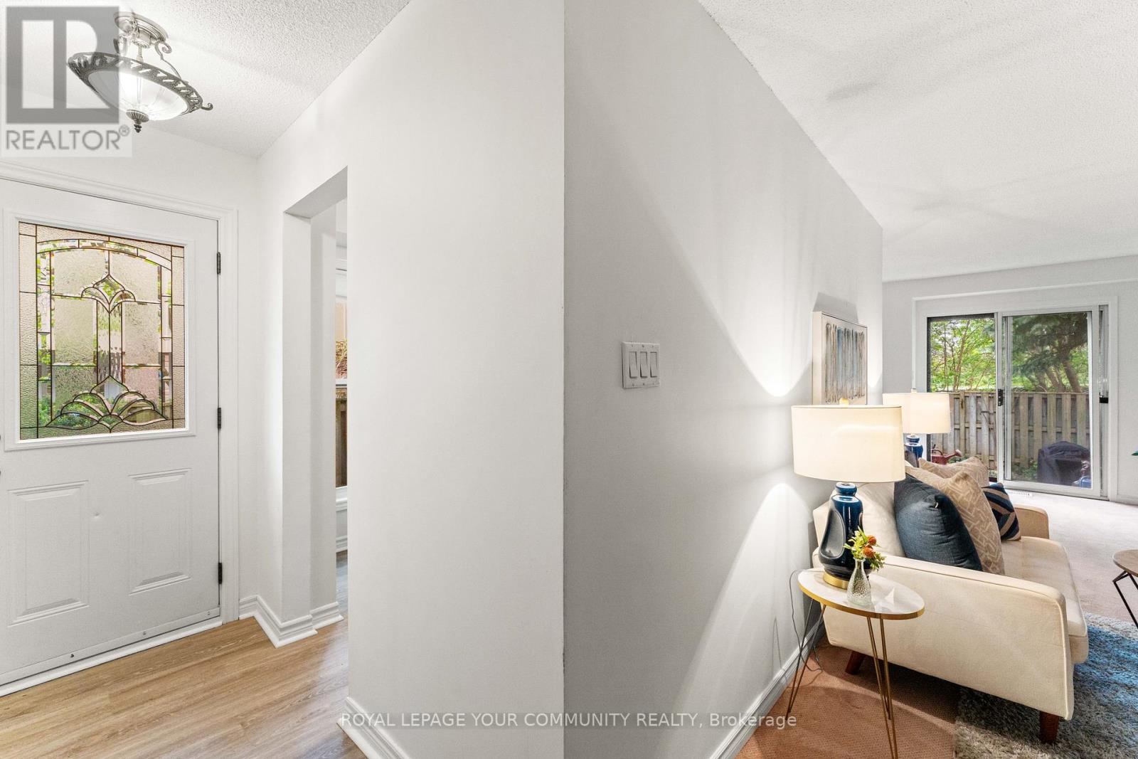 Property at 34 - 2655 GANANOQUE DRIVE image 3
