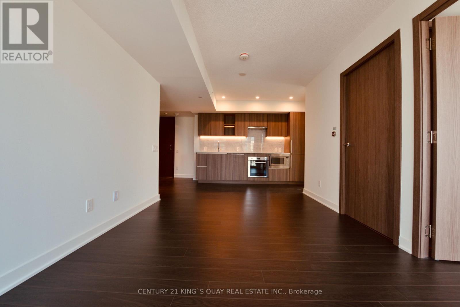 1806 - 17 Bathurst Street, Toronto, Ontario  M5V 0N1 - Photo 9 - C12140861