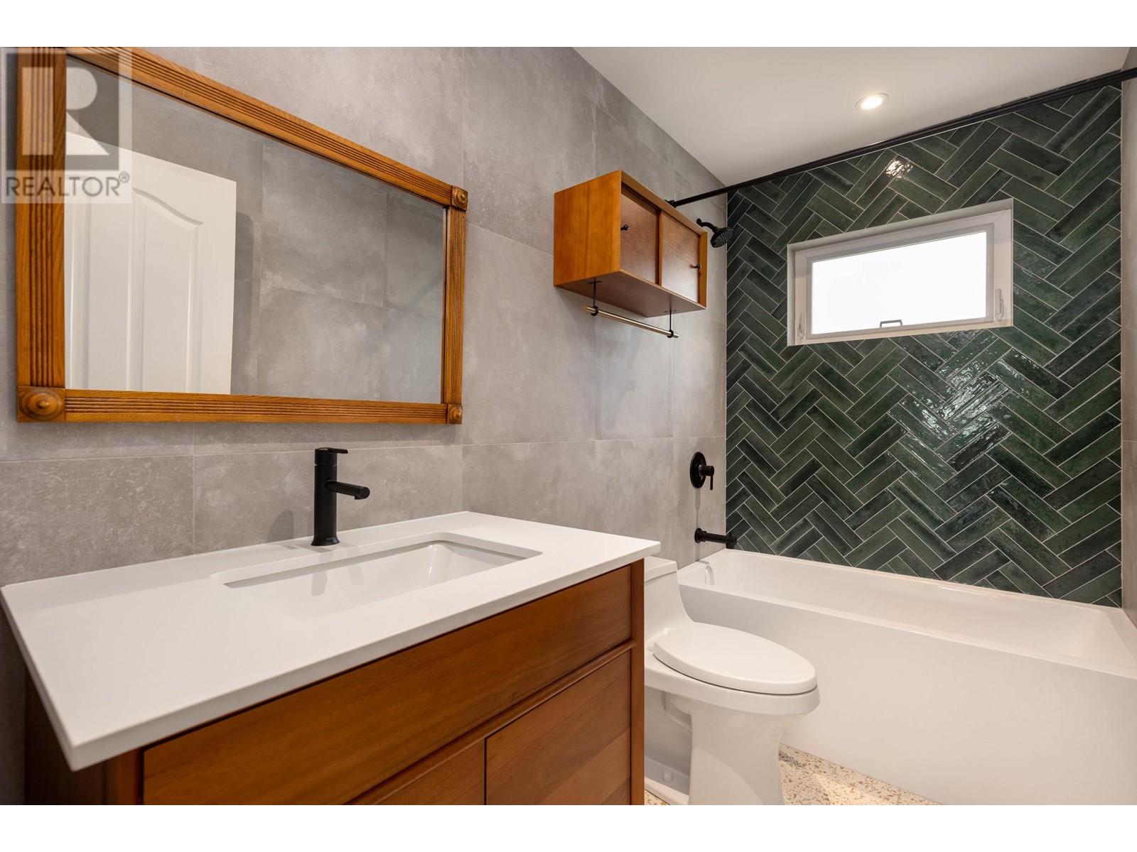 7398 Larch Street, Pemberton, British Columbia  V0N 2L0 - Photo 22 - R3003567