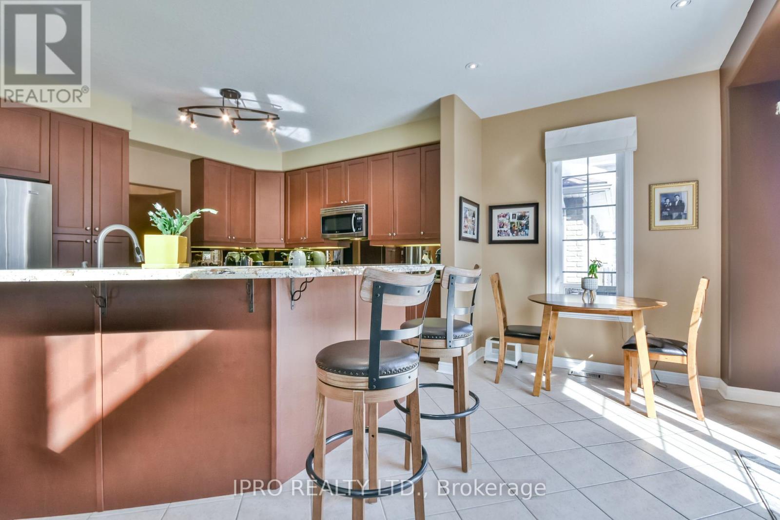 79 Sovereign's Gate, Barrie (Innis-Shore), Ontario  L4N 0Y9 - Photo 22 - S12152263