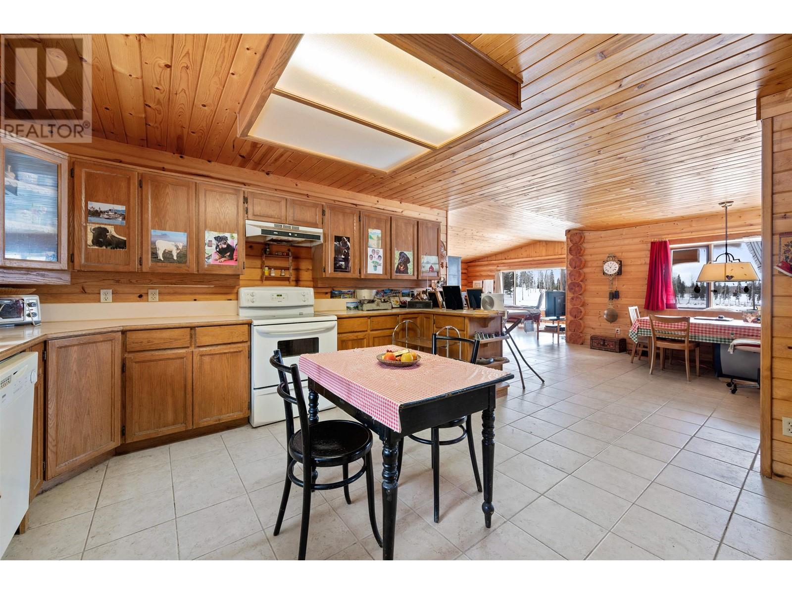 938 S Green Lake Road, 70 Mile House, British Columbia  V0K 2K2 - Photo 19 - R3003553