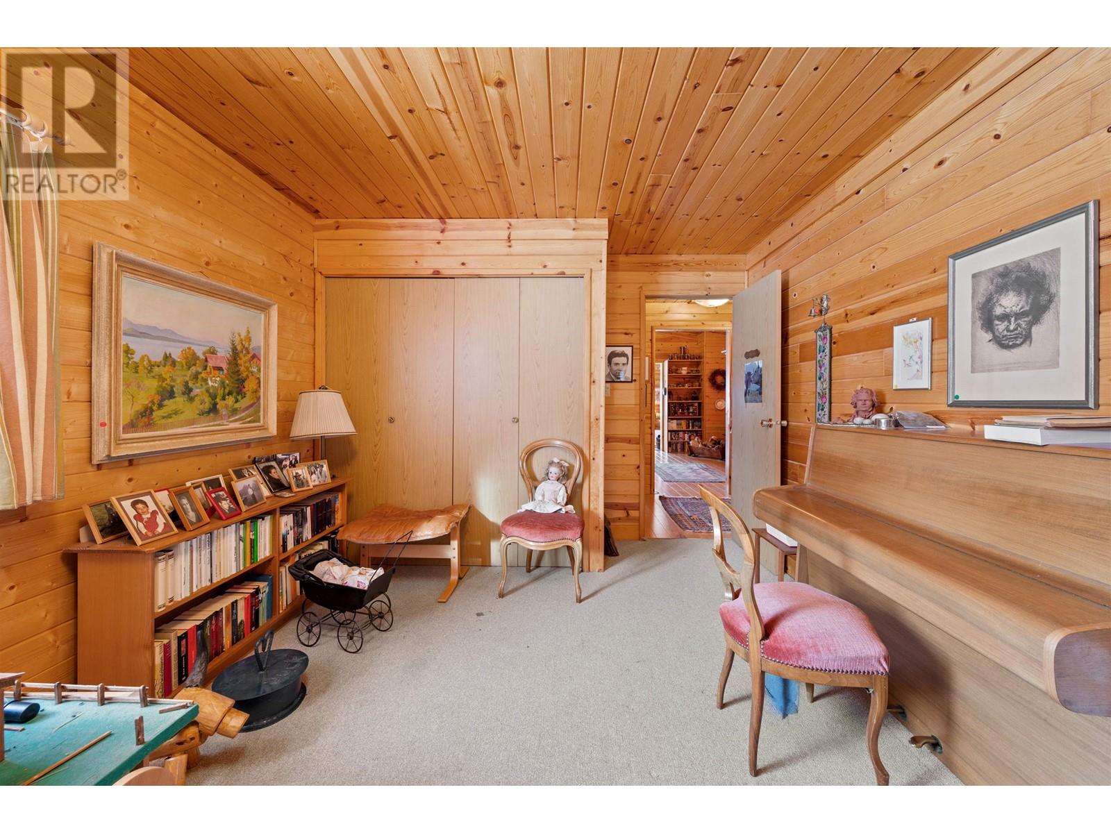 938 S Green Lake Road, 70 Mile House, British Columbia  V0K 2K2 - Photo 28 - R3003553