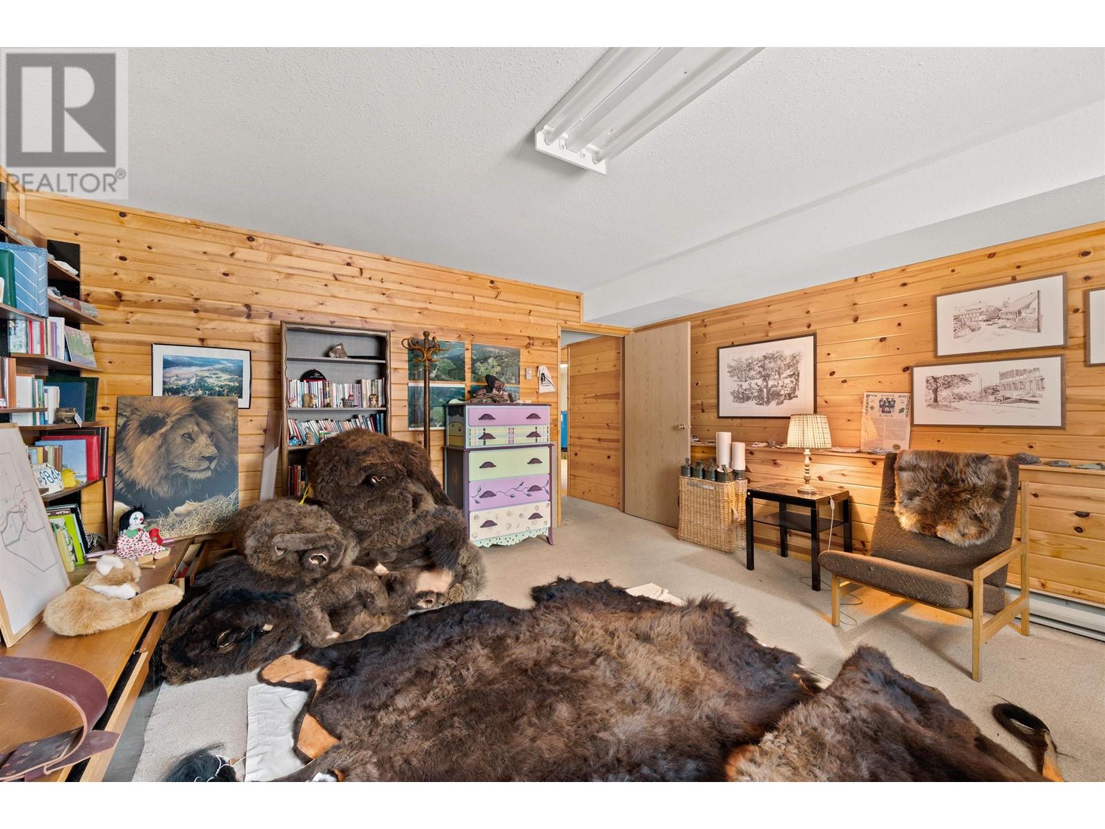 938 S Green Lake Road, 70 Mile House, British Columbia  V0K 2K2 - Photo 32 - R3003553