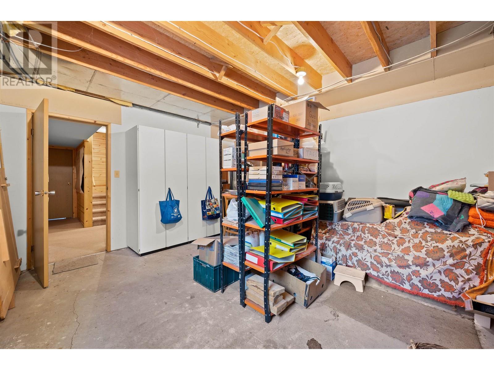 938 S Green Lake Road, 70 Mile House, British Columbia  V0K 2K2 - Photo 37 - R3003553