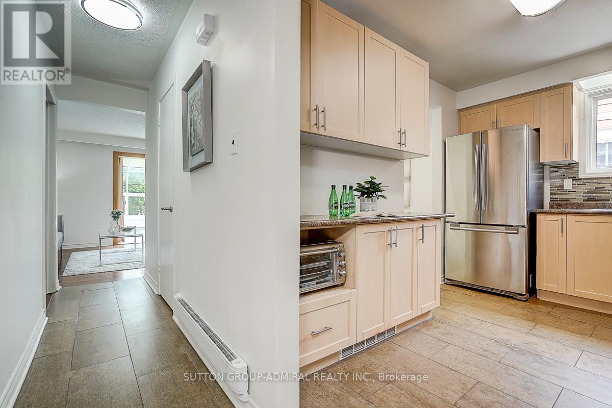 157 Angus Drive, Toronto, Ontario  M2J 2W9 - Photo 13 - C12152615