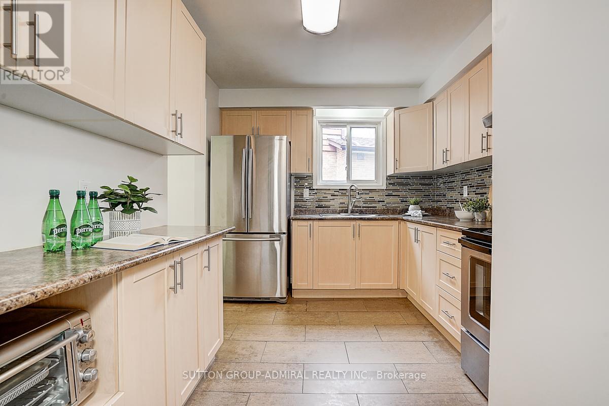 157 Angus Drive, Toronto, Ontario  M2J 2W9 - Photo 15 - C12152615