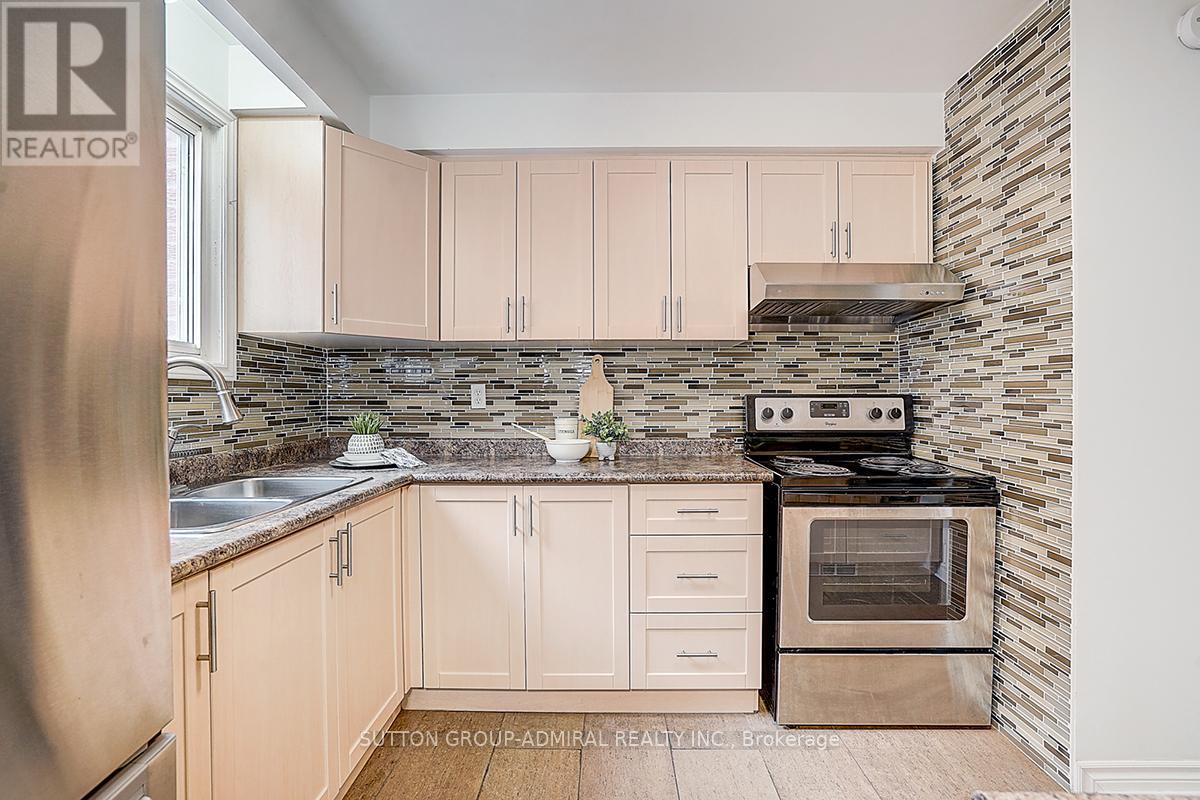 157 Angus Drive, Toronto, Ontario  M2J 2W9 - Photo 18 - C12152615