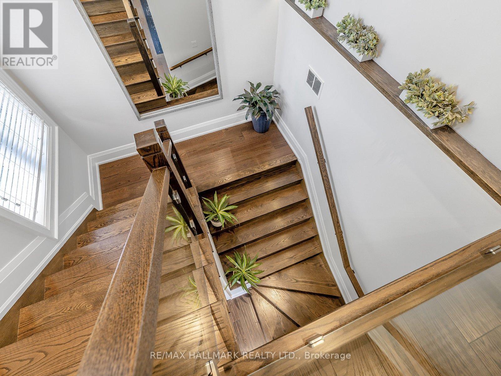 16 Tadcaster Place, Toronto, Ontario  M3B 1G7 - Photo 15 - C12152619