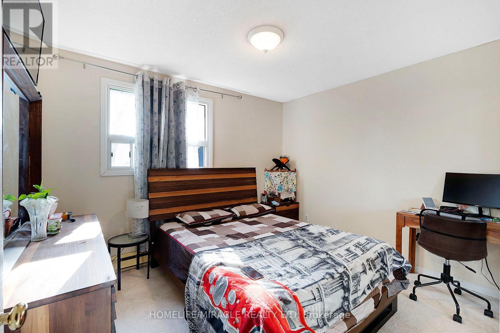 569 Veterans Road, Oshawa, Ontario  L1H 3N6 - Photo 18 - E12152600